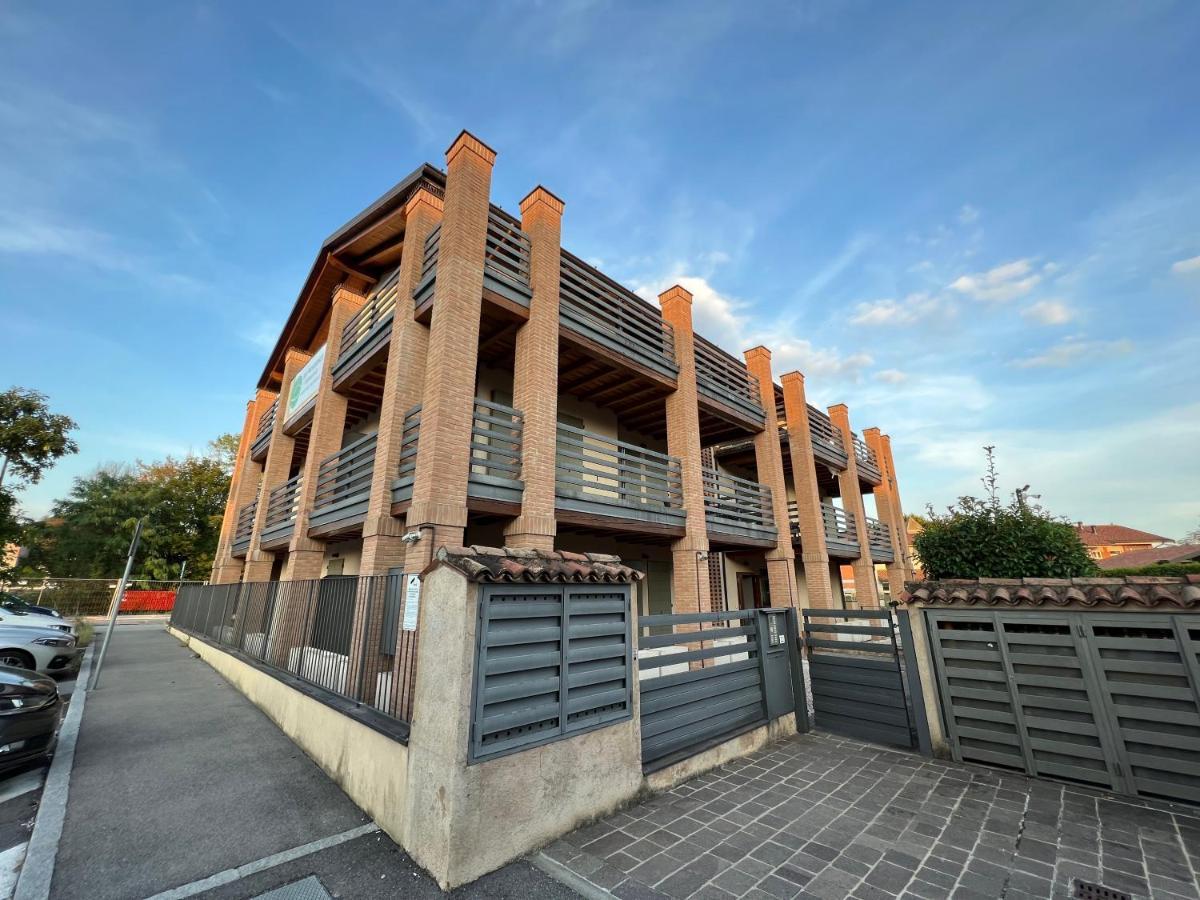 Bes Residence Bergamo Polaresco Екстер'єр фото
